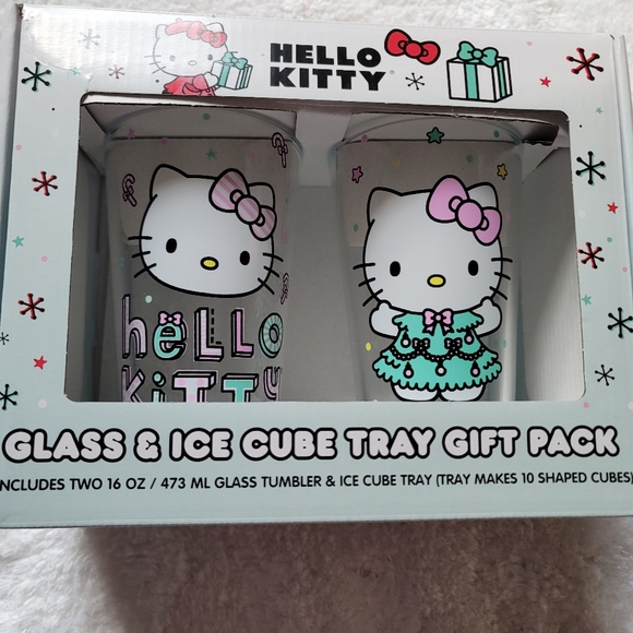 Hello kitty bundle - Picture 5 of 7